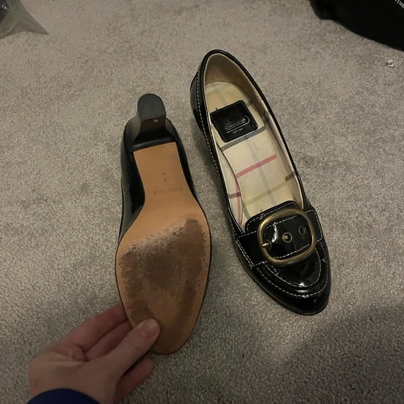 Coach Black Patent Leather heeled with gold buckle - Picture 6 of 10